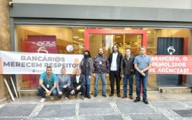 Sindicato protesta em seis agências do Bradesco contra demissões e fechamentos