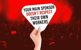 Imagem em desenho mostra pessoas em um show e uma mão erguendo um leque onde se lê “Your main sponsor doesn’t respect their own workers”  