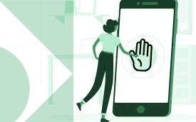Imagem de uma pessoa tocando a tela de um celular, representando uma assembleia virtual