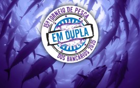logotipo do Torneio de pesca em dupla, com peixes ao fundo