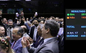 Deputados da oposição comemoram retirada de pauta da da Medida Provisória 1303/25 (Foto: Reprodução/Câmara dos Deputados)