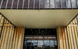 Imagem mostra fachada do prédio do Banco Central em Brasília