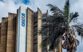 Imagem mostra prédio da Caixa Econômica Federal, em Brasília