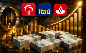 Imagem mostra os logos do Bradesco, Itaú e Santander na parte superior. abaixo e ao fundo, estão dipostos maços de dinheiro em cédula, moedas saindo de um cofre e um gráfico de barras indicando alta