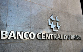 Imagem detalhe da fachada do prédio do banco central do brasil