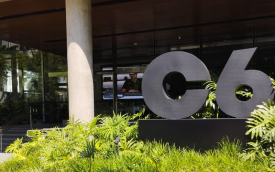Fachada do C6 