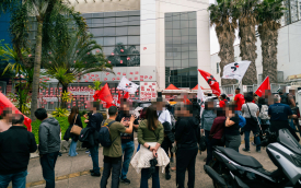 Foto do protesto em frente à Gipes