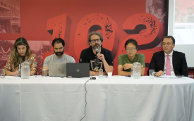 Foto da mesa da plenária da Caixa