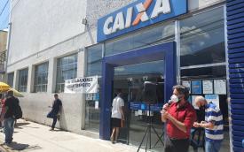 Sindicato protesto em agência da Caixa na Vila Nova Cachoeirinha