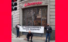 Ato do Sindicato em frente ao QI do Santander