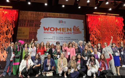 Mulheres líderes sindicais de todo mundo no encerramento da 6ª Conferência Mundial de Mulheres da UNI Global Union