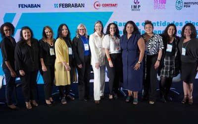 Dirigentes do movimento sindical bancário, ao lado de representantes da federação dos bancos e de grupos feministas no histórico lançamento do Programa Nacional de Iniciativas de Prevenção à Violência contra as Mulheres