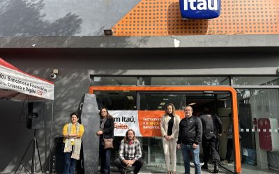 Protesto do Sindicato contra fechamento do Itaú no Mandaqui