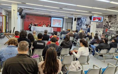 Imagem mostra auditório cheio durante encontro dos bancários do Banco do Brasil