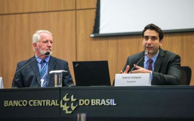 Gabriel Galípolo, presidente do BC, durante coletiva na qual foram anunciadas medidas para reforçar a segurança do sistema financeiro nacional