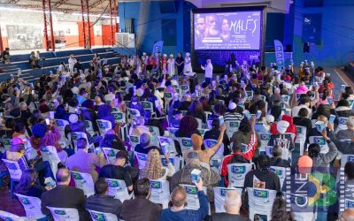 Quadra dos Bancários vira cinema em celebração ao mês da Consciência Negra