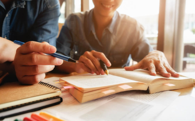 Após negociação com o Sindicato, Itaú abre inscrições para bolsa auxílio educação