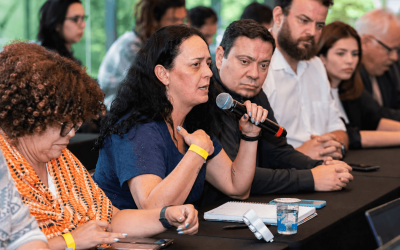 Imagem mostra mesa de negociação para a rneovação do acordo coletivo de trabalho da Caixa