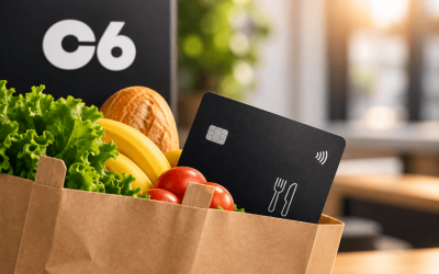 Imagem feita por inteligência artificial composta por um cartão de vale-alimentação na cor preta dentro de um sacola de papel junto com frutas e legumes. ao fundo o logo do C6