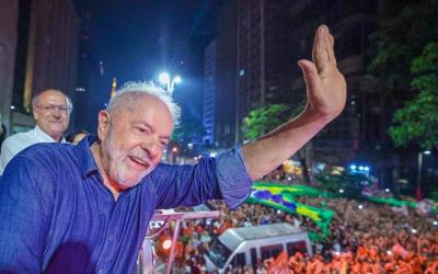 Presidente Lula em comemoração na Avenida Paulista