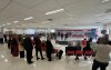 Fotografia mostra bancários reunidos com diretores do Sindicato 