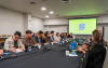 Foto da mesa de negociiação entre representantes dos funcionários do BB e da direção do banco