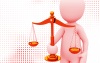 Arte composta por boneco na cor branca segurando uma balança, que representa a Justiça